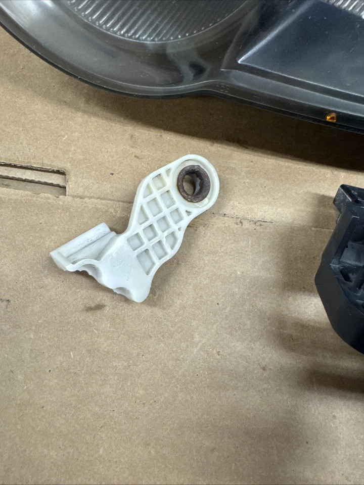 Conjunto de lámpara de faro halógeno Subaru Impreza WRX 2004 2005 conductor izquierdo B174 Foto 2 de 4