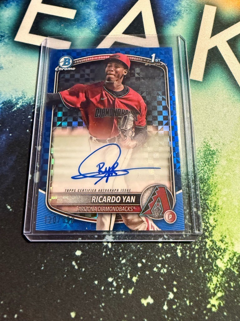 2025 Bowman Chrome Baseball Ricardo Yan Blue X-Fractor 1st Auto /150