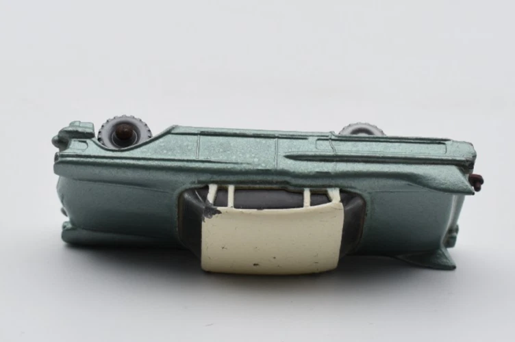 Matchbox 1-75 Regular Wheels #27 Cadillac Sixty verde. rosso Bdpl. Inghilterr... - Immagine 3 di 4