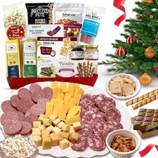 GIFTWORLD CHRISTMAS HOLIDAY CHARCUTERIE GIFT BASKET ASSORTMENT W/DUBAI CHOCOLATE