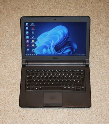 DELL Latitude 3340 Windows 11 Pro 13,3  HDD 500GB DDR3-4GB