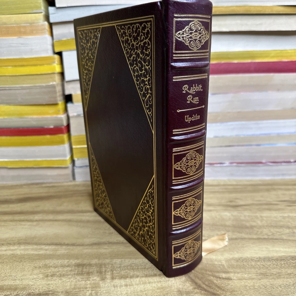 Роскошная книга Easton Press John Updike Rabbit Run в кожаном переплете - Изображение 2 из 4