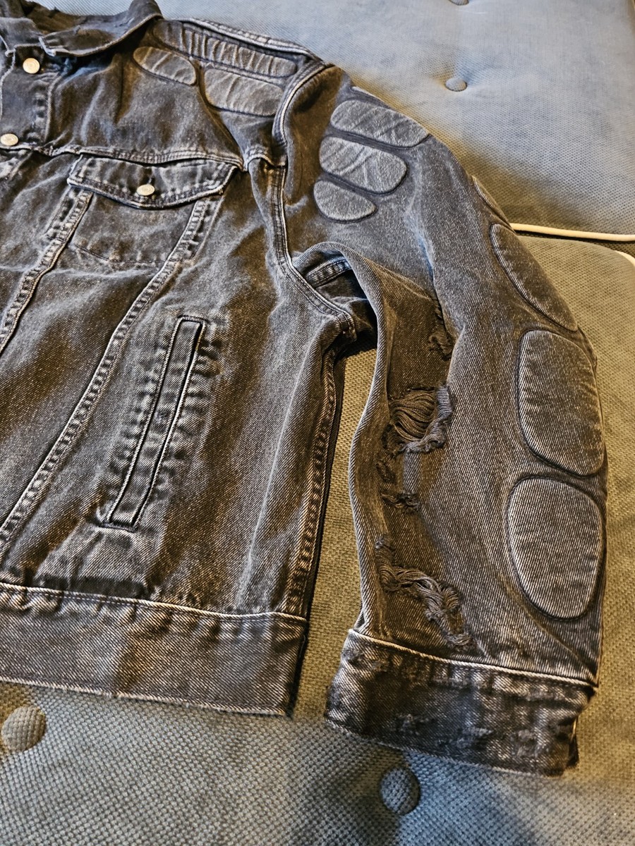 Yeezy Gap Engineered By Balenciaga Padded Denim Jacket Yeezy Gap Engineered By Balenciaga Padded Denim Jacket