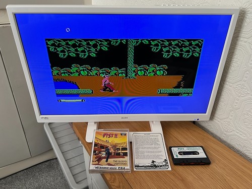 Melbourne House Fist 2 / II Commodore 64 - Working -👽👾Retro Gift Idea👾👽 - Afbeelding 4 van 24