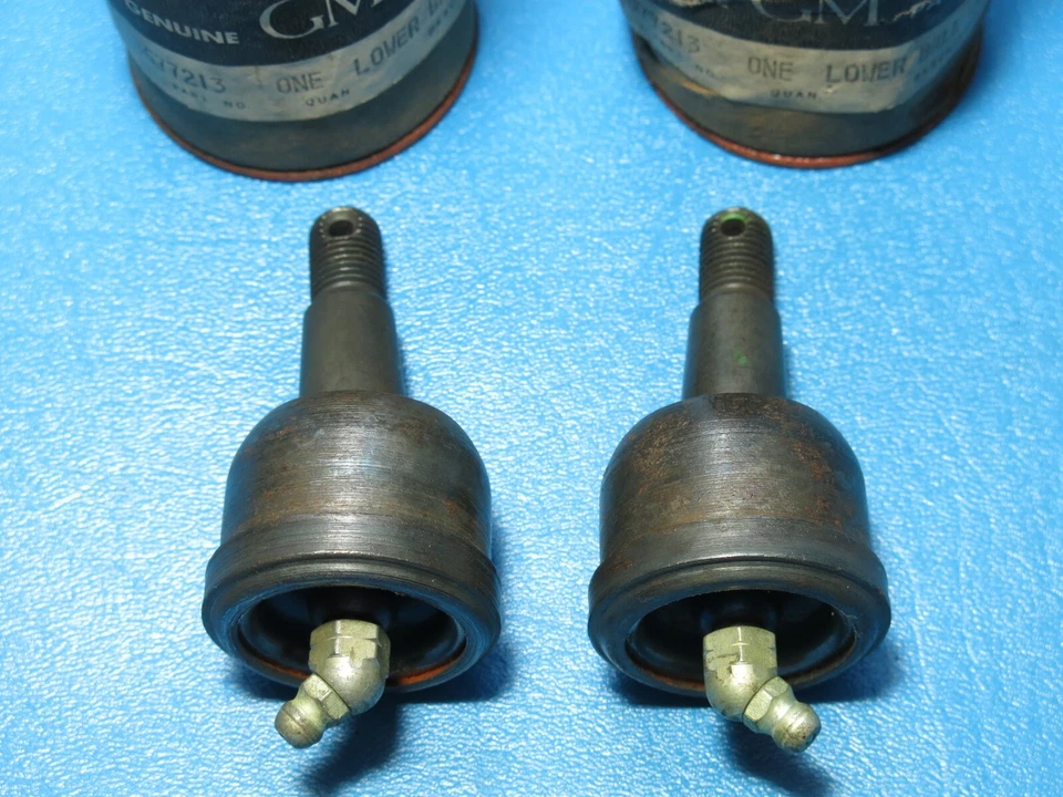 Nuevo Par de rótulas inferiores GM 1961-1963 Tempest LeMans Cutlass Skylark 5677213 Foto 2 de 4