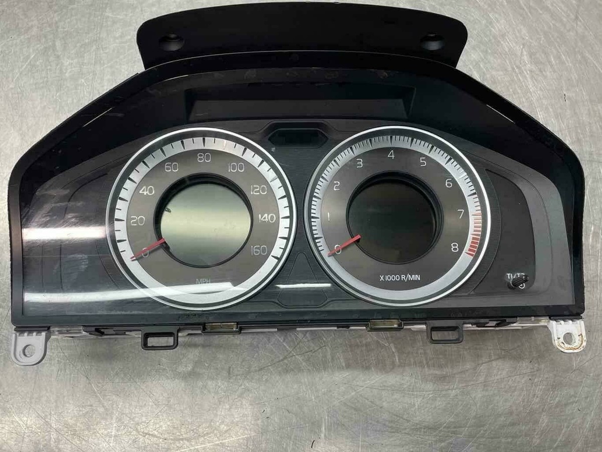 ボルボ　計基盤 2013 VOLVO S60 T5 OEM SPEEDOMETER INSTRUMENT GAUGE CLUSTER