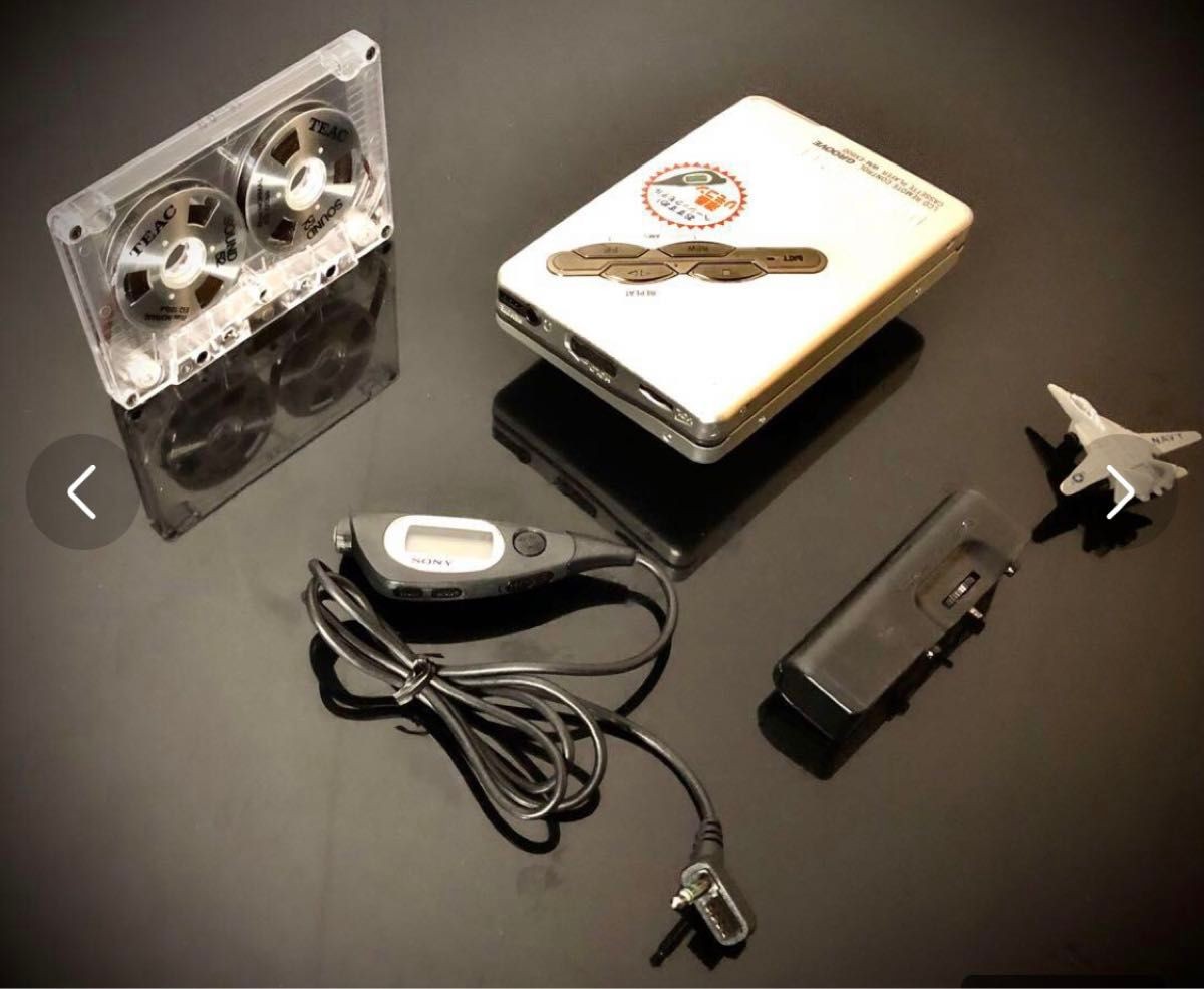 SONY WALKMAN WM-EX600 White Cassette Player Working Used