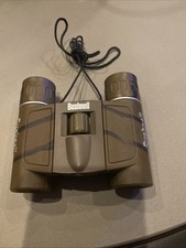 Bushnell 8X21 Camouflage Binoculars 378FT AT 1000 YDS Camo 8 x 21 W/Case.