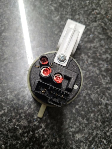 INDESIT IWC6105UK Waschmaschine Druckschalter