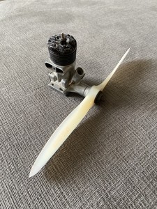 mccoy 35 model airplane engine