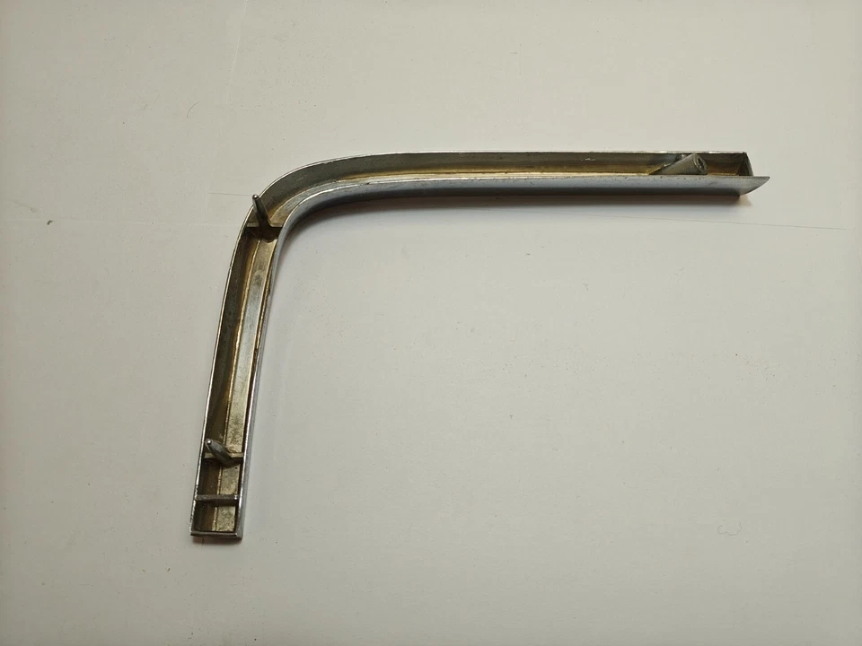 Chrysler Newport New Yorker 1968 guardabarros extensión derecha moldura 2786614 nuevo en stock Foto 4 de 4