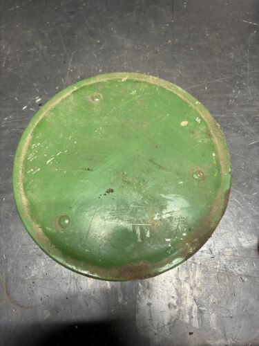 AB3579R John Deere flywheel inspection cover - Picture 1 of 2