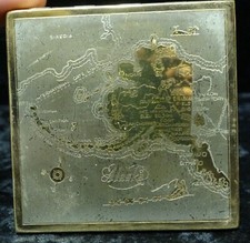 Vintage Wadsworth State of Alaska Powder Compact  Ornate Goldtone Silvertone Map