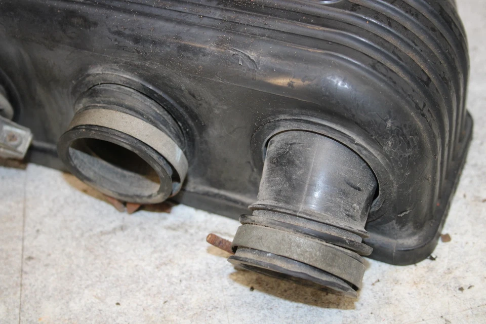 1972 Honda CB750 Four AIRBOX AIR INTAKE FILTER BOX TOP HALF J7-8235.ABH - Image 2 of 4