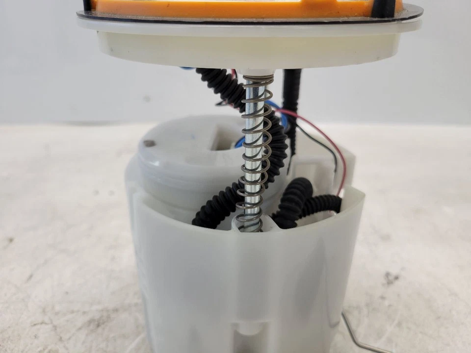 2015 2016 2017 2018 2019 SUBARU OUTBACK OR LEGACY 2,5 L tanque de gasolina bomba de combustible OEM Foto 4 de 4