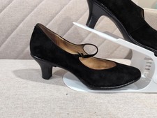 Sofft Women's Suede 2" Heel