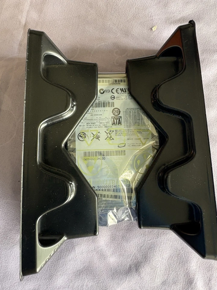 Hitachi Travelstar 7K750 750GB Hard Drive, 7200RPM,16GB Cache - HTS727550A9E364 - Image 4 of 4