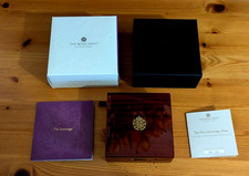 Empty 2022 Gold Five Sovereign Piece Box + COA