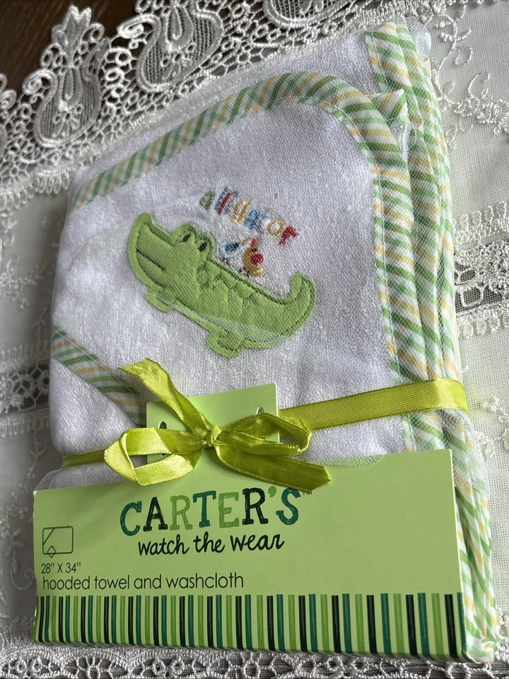 CARTER’ S Alligator 28" X 34" Hooded Towel & Washcloth Set Green/Yellow NEW NIP - Image 3 of 4