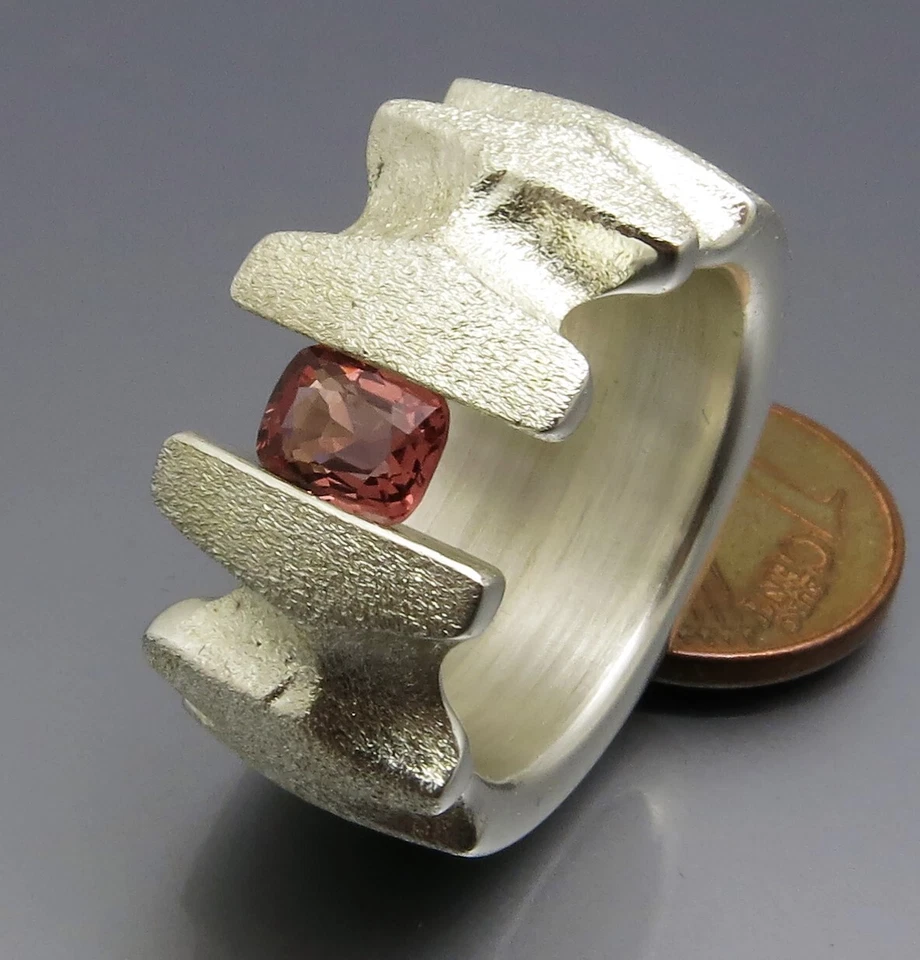 REIF-DESIGN - MARKANTER SPINELL SPANNRING - UNIKAT AUS EIGENER GOLDSCHMIEDE - Bild 3 von 4