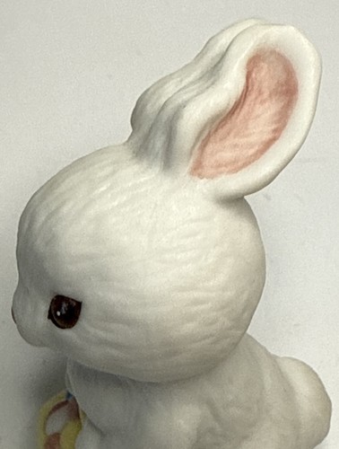 "Estatuilla de conejito de Pascua vintage contiene cesta de huevos de 2,25"" de alto" - Imagen 5 de 6