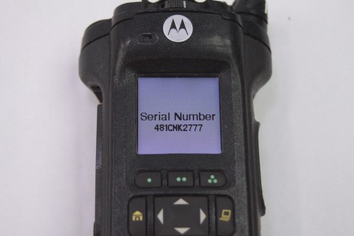 MOTOROLA APX6000 H98UCF9PW6AN 7/800MHZ TWO WAY RADIO P25 AS IS DAMAGED KNOB #3 - Zdjęcie 13 z 20