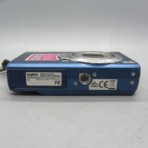 Sanyo VPC-T700 7.0MP Compact Digital Camera Blue Tested *Read* - Picture 8 of 10