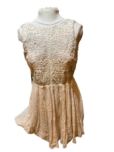 NWT Alya Francesca's Beige Lace and Gauze Lurex Dress Sz L Lined Party Cocktail