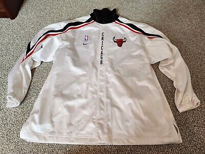 Vintage Nike Chicago Bulls NBA Warm Up 90's Jacket Jordan Vintage Nike Chicago Bulls NBA Warm Up 90's Jacket Jordan