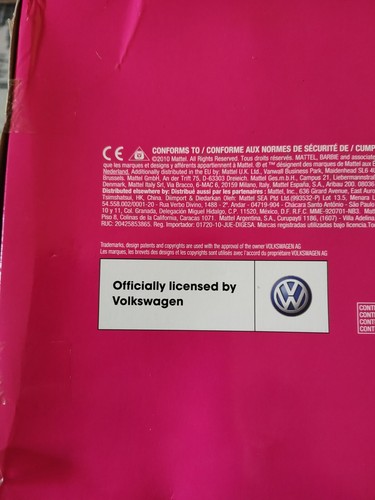 2010 Barbie PINK VOLKSWAGEN BEETLE & DOLL SET - Doors Open - New in Box - RARE - Picture 8 of 13