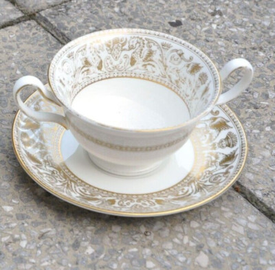 1x Suppentasse mit Untertasse Wedgwood Gold Florentine W4219  Bone China