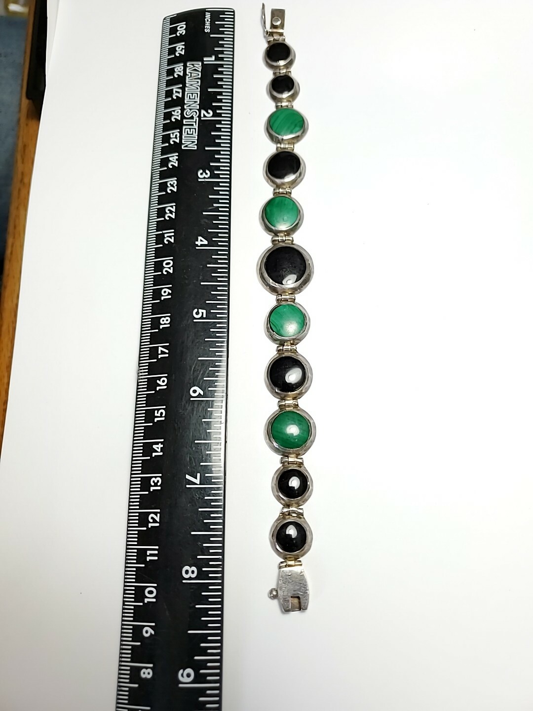Picture 2 of 8