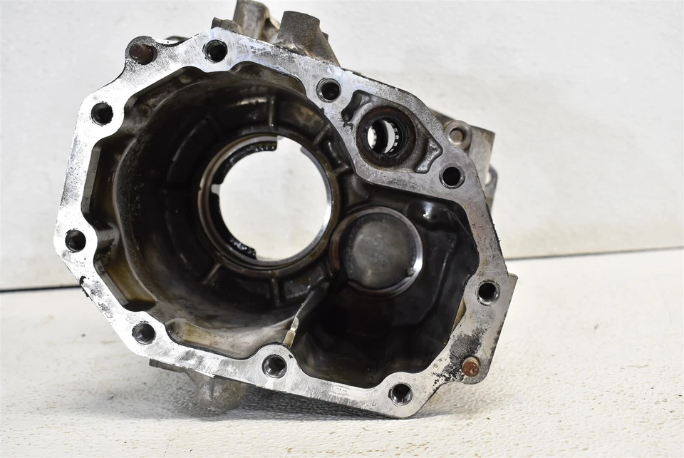 2008-2014 斯巴鲁 Impreza WRX 变速箱部件中心部分 08-14 — 第 2/4 张图片