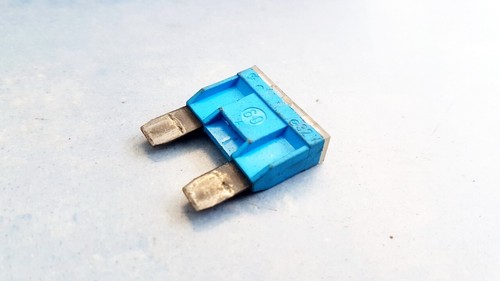 Volkswagen Golf 1999 Fuses 60A, 32V #1005300-74