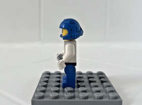 LEGO Power Miners Brains Minifigure with Utensil Pickaxe pm007 8957