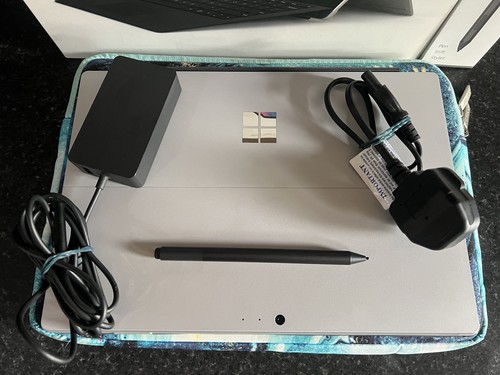 Microsoft Surface Pro 6 12.3" i5-8350U 128GB 8GB Touchscreen Windows 11 Tablet B - Picture 10 of 22