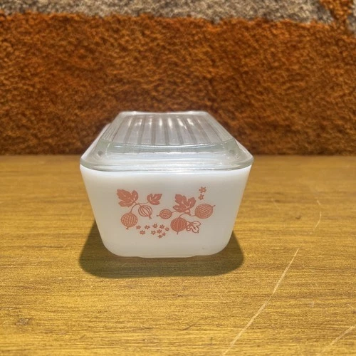 ✨Vintage Find✨ Pyrex Pink Gooseberry #502 1.5 Pt Refrigerator Dish Lid