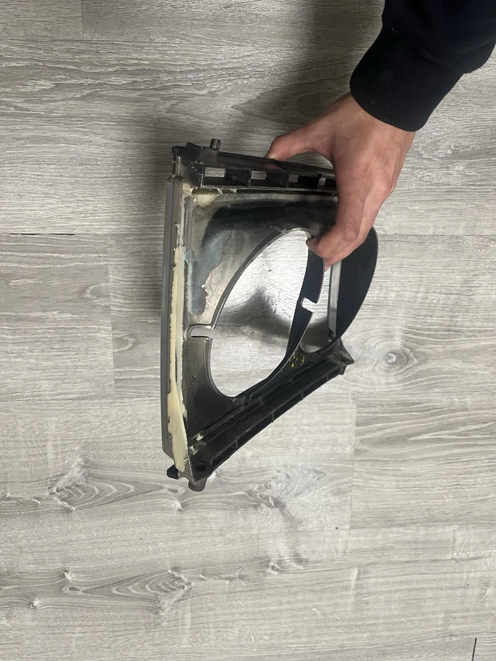 Faro redondo cuádruple envolvente Volvo 240 244 264 260 1202255 lado del pasajero derecho Foto 3 de 4