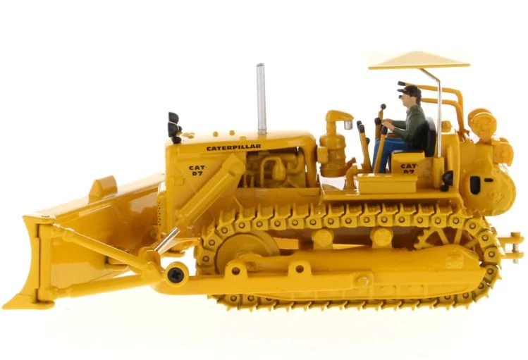 Diecast Masters 85577 Cat D7C Track Type Tractor 1/50 Scale Diecast Model - Image 4 of 4