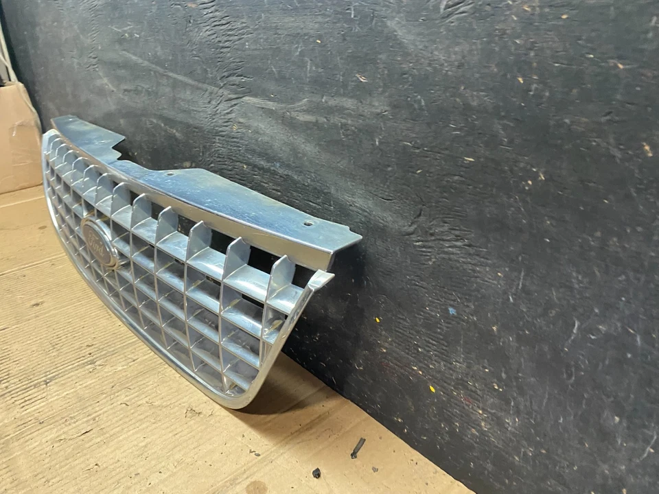 Parrilla superior delantera Ford Explorer 2003 2004 2005 OEM S6090 DG Foto 2 de 4