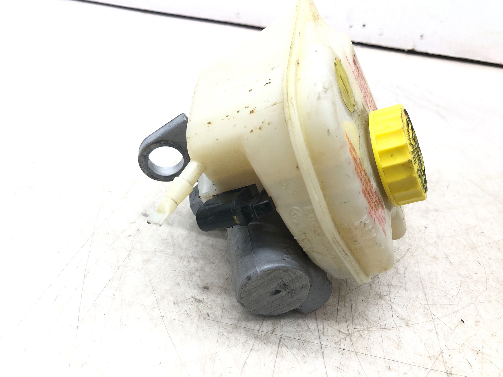 2011 BENTLEY CONTINENTAL GTC SPEED BRAKE MASTER CYLINDER W/RESERVOIR 3D0611301B