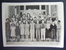 Riverton Wyoming WY Grade 6 School Children Class Photo 5" x 7" 1946-47 Vintage