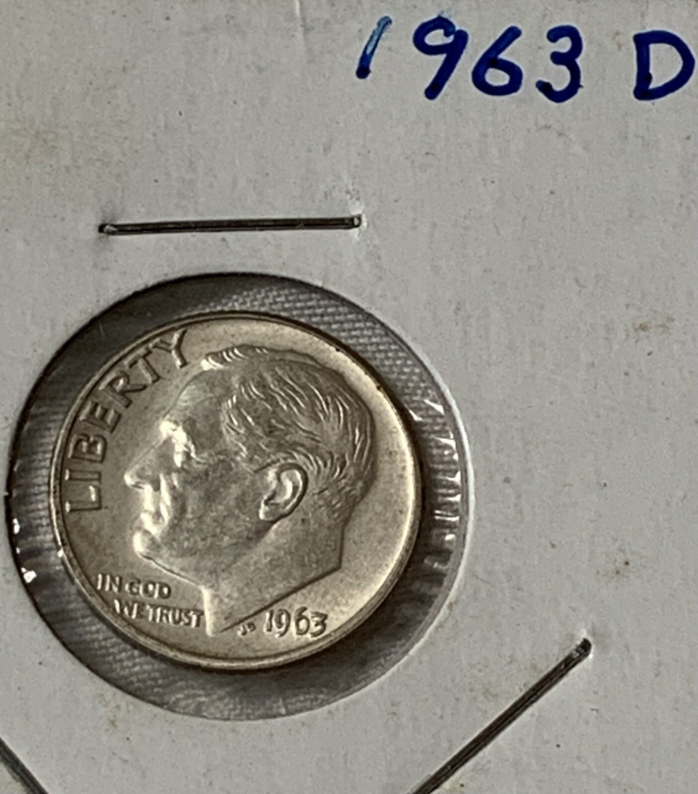 Foto 1 di 3