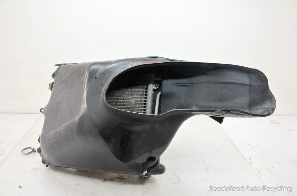 2001 PORSCHE BOXSTER DRIVER LEFT Radiator Condenser Cooling Fan Housing - Изображение 2 из 4