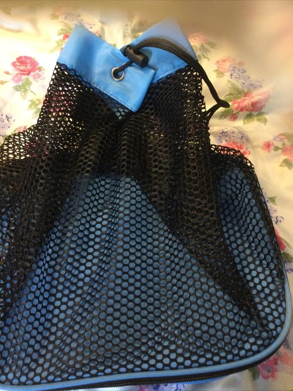 New Portable Picnic Carrier With Blanket