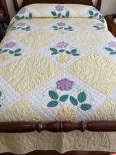 Vintage c1930s Applique and Embroidered Quilt  78" x 102"