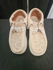 HEY DUDE Women's sz 6 WENDY Peak Fold Boot tan/beige suede gently used