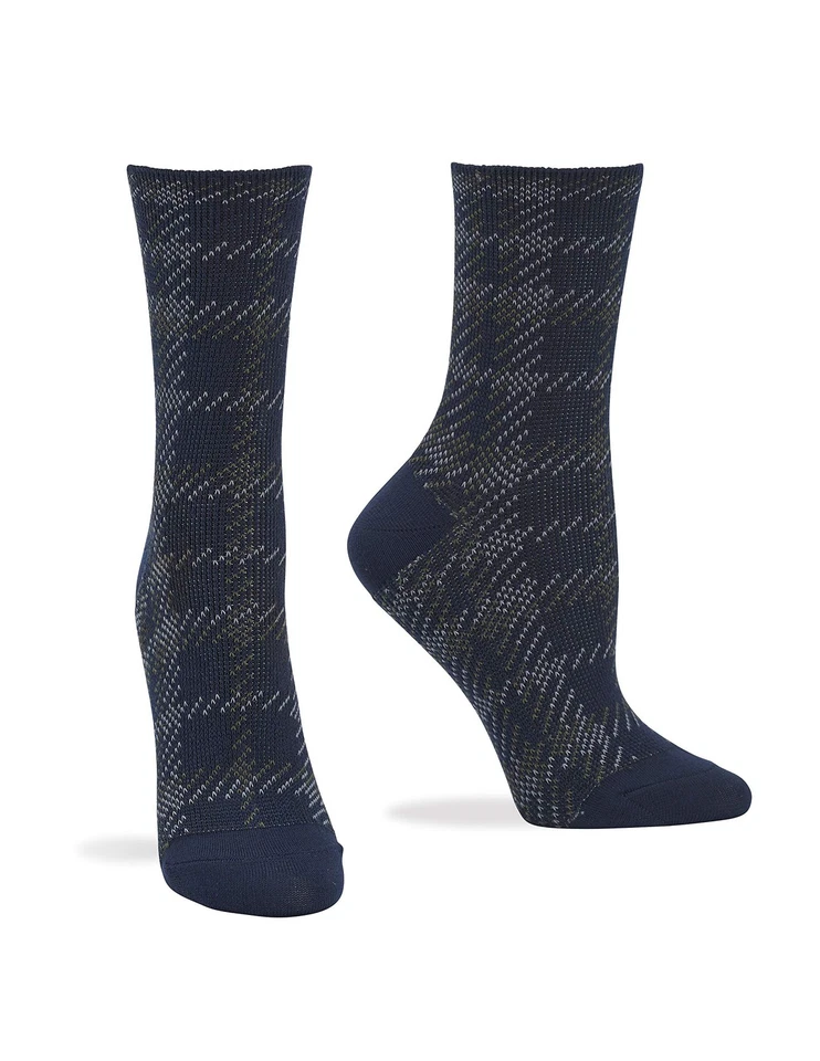 Paquete de 2 pares de calcetines de bota Hue Wintersoft para mujer talla única azul marino a cuadros Foto 2 de 2