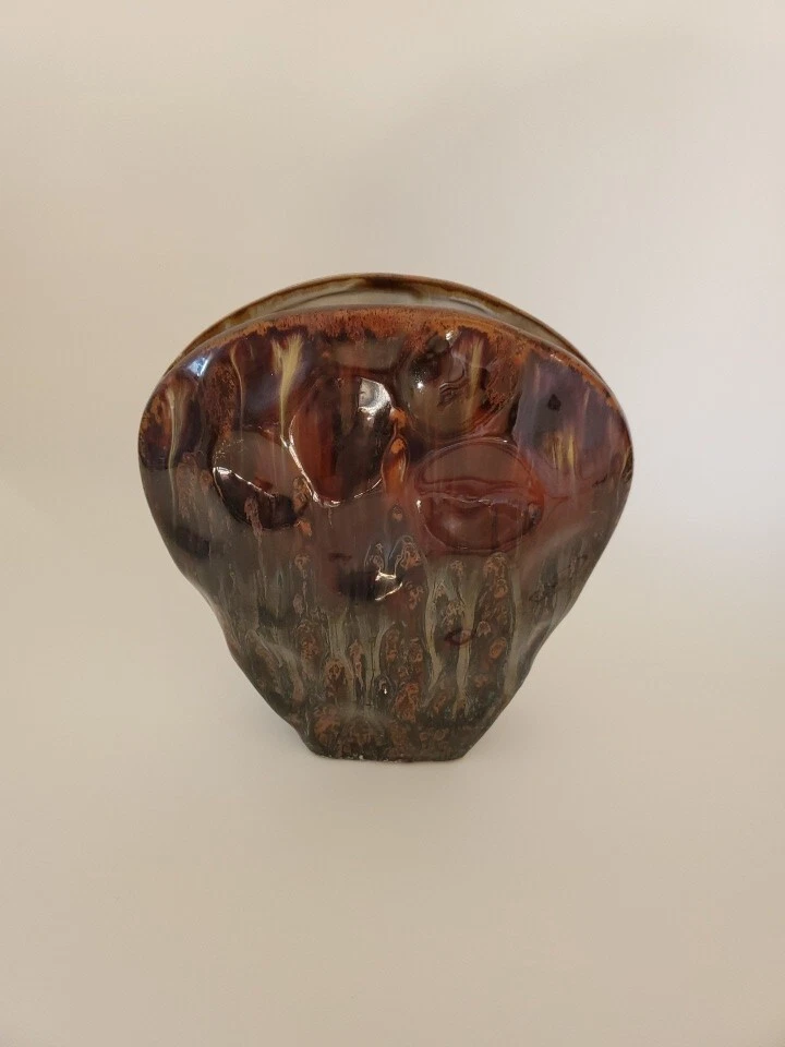 Jarrón vintage marrón cobre y bronceado festoneado abanico superior cerámica esmaltado por goteo Foto 2 de 4