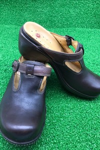 clarks stock